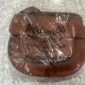 Madewell Brown Leather Crossbody!